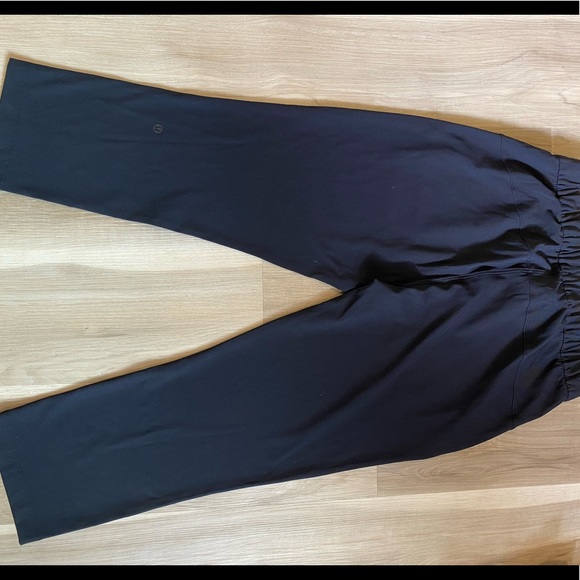 Lululemon joggers - Picture 2 of 6